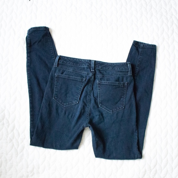 Vineyard Vines | High Waisted Dark Wash Skinny - Picture 5 of 5